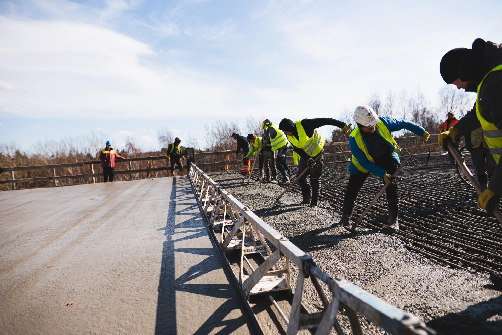 Cemex dodával beton na výstavbu dálnice D11 v úseku Trutnov.